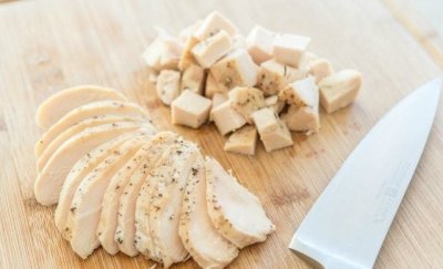 Салат "Подсолнух" с чипсами, курицей и грибами: подбор ингредиентов и рецепт приготовления