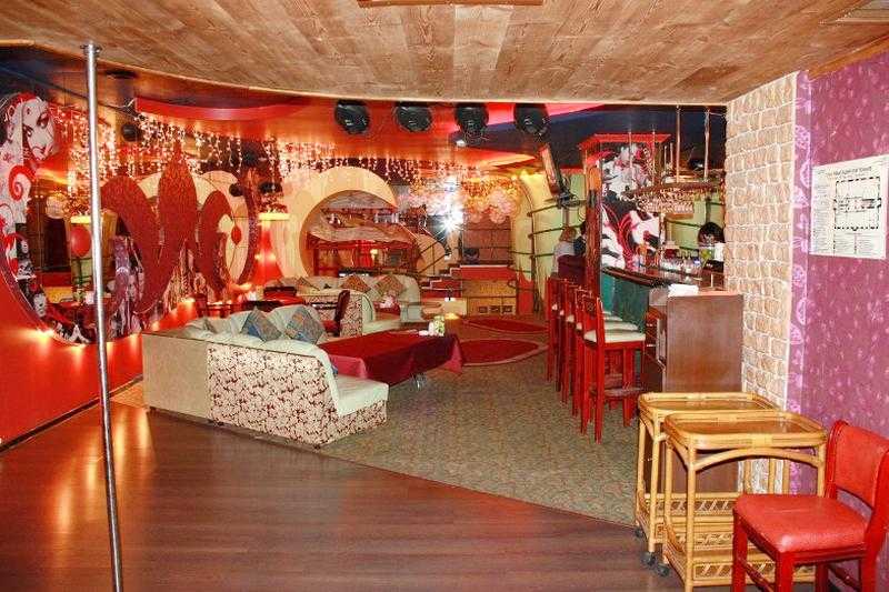 парк палас череповец. кафе череповец индустриальный. череповец кафе парк. парк палас череповец летнее кафе. голден палас череповец.